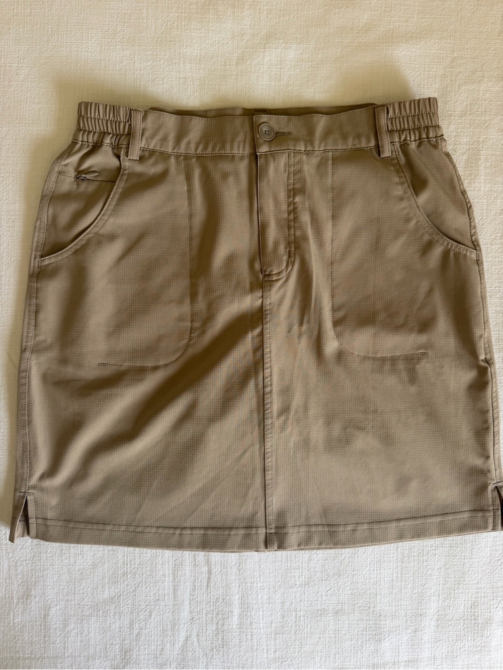 Tilley Women's Trek Skort - Picture 2 of 10